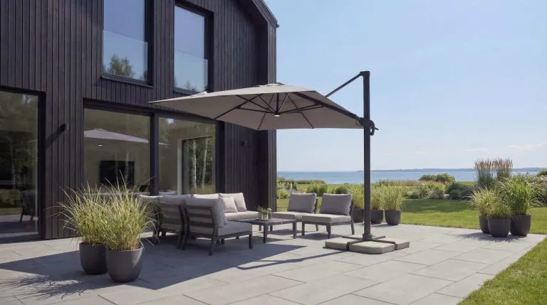 Flexy LED Solterrassparasoller: Stilfull, Funktionell och Miljövänlig Utomhusskuggning